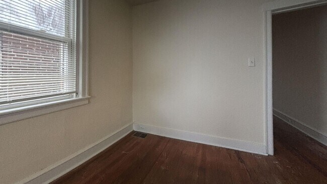 Building Photo - Charming 3-Bedroom Traditional Row Home in Philadelphia