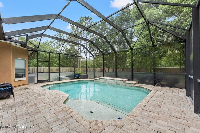 Building Photo - 14612 Zachary Dr
