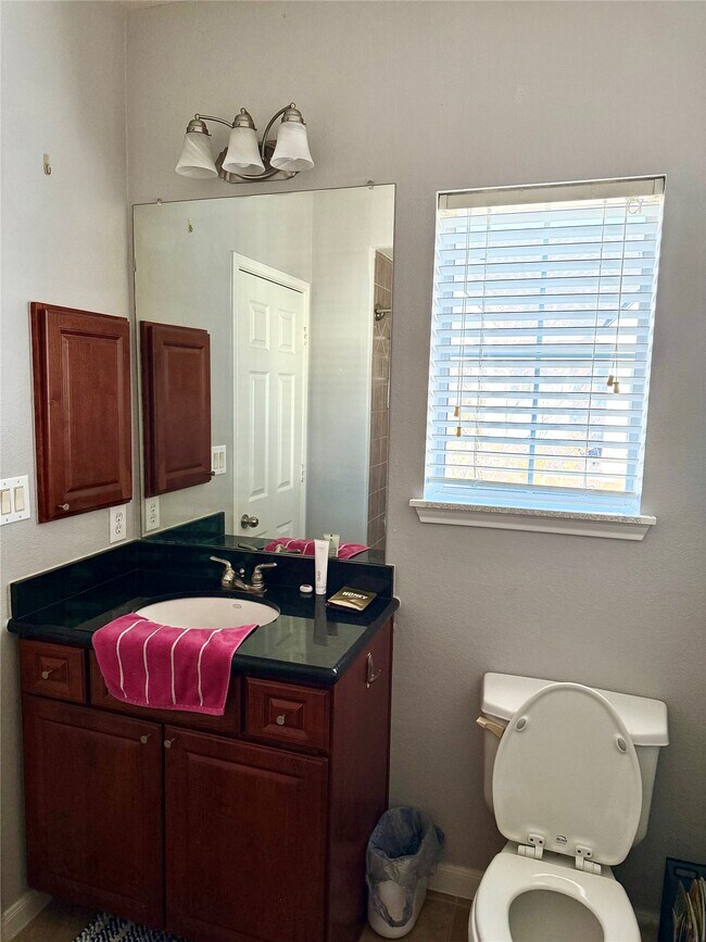 Building Photo - 9200 Westheimer Rd