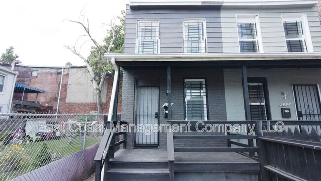 Building Photo - 124 S Carey St