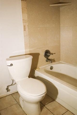 Building Photo - 6205 Maple Springs Dr