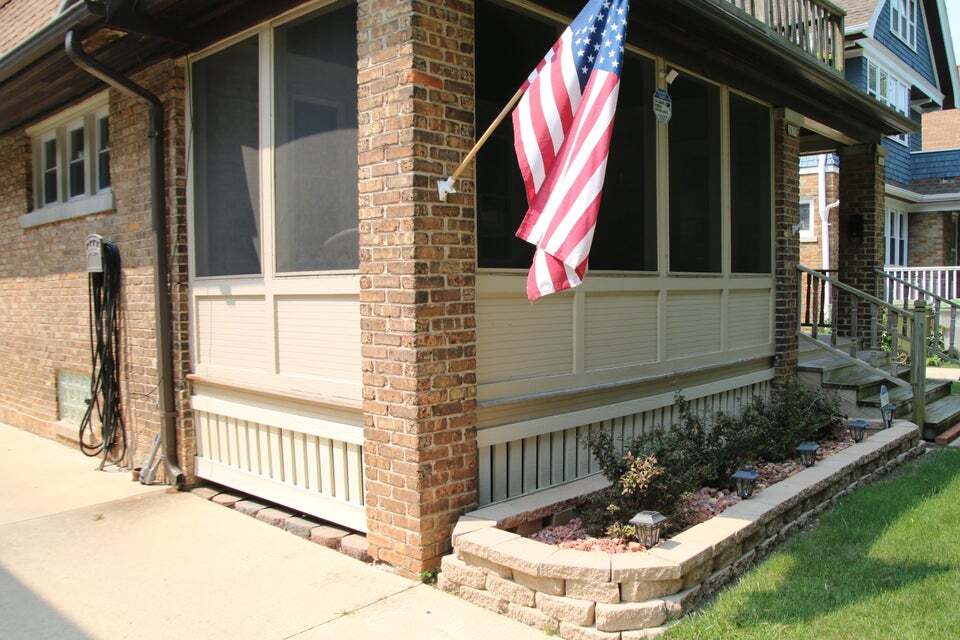 Building Photo - 2639 N 61st St