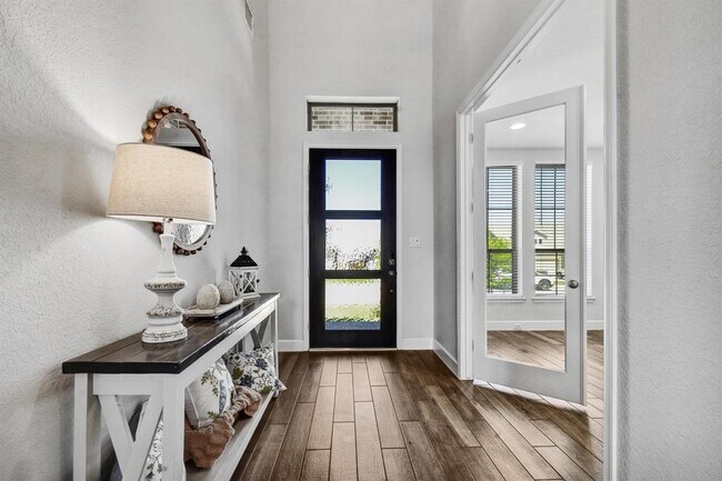 Building Photo - 3213 Little Willow