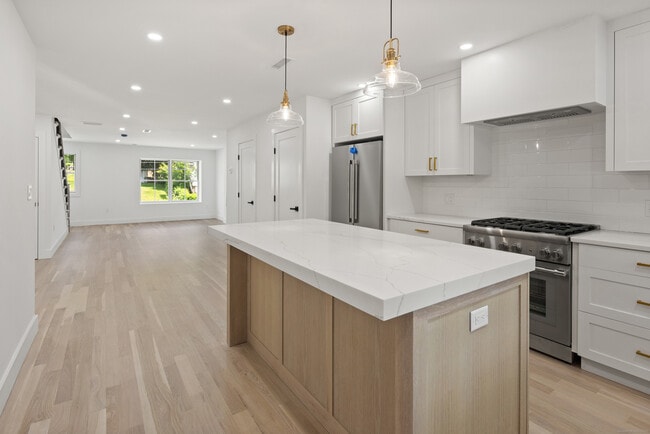 Building Photo - 26 Homestead Ln