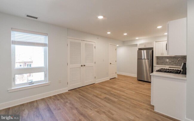 Building Photo - 1616 N Bailey St