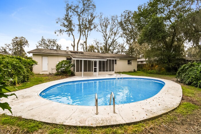 Building Photo - 2742 Holly Ridge Dr