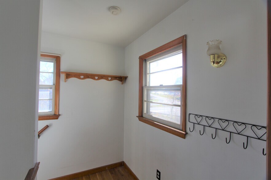 Building Photo - 123 Highland Ave