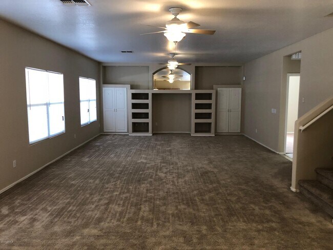 Building Photo - 4607 N 93rd Ave