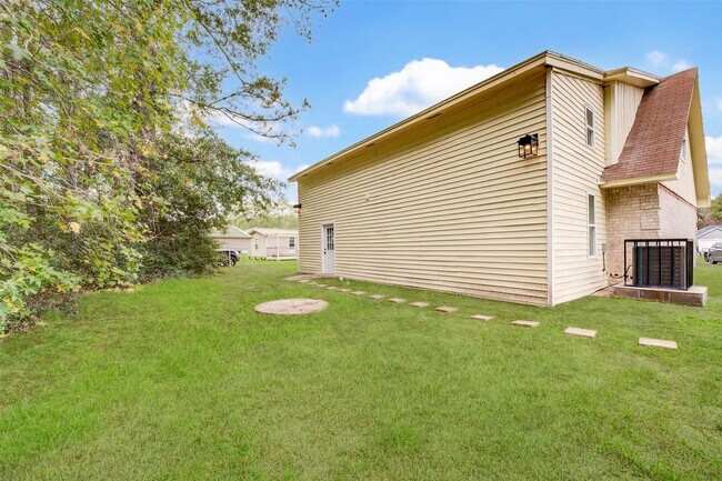 Building Photo - 630 Martin Luther King Rd