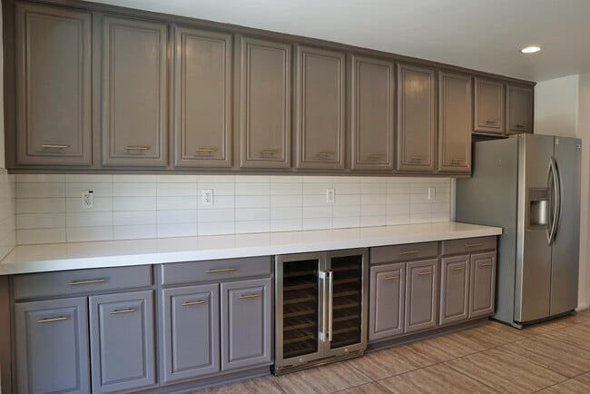 Building Photo - 51945 Avenida Madero