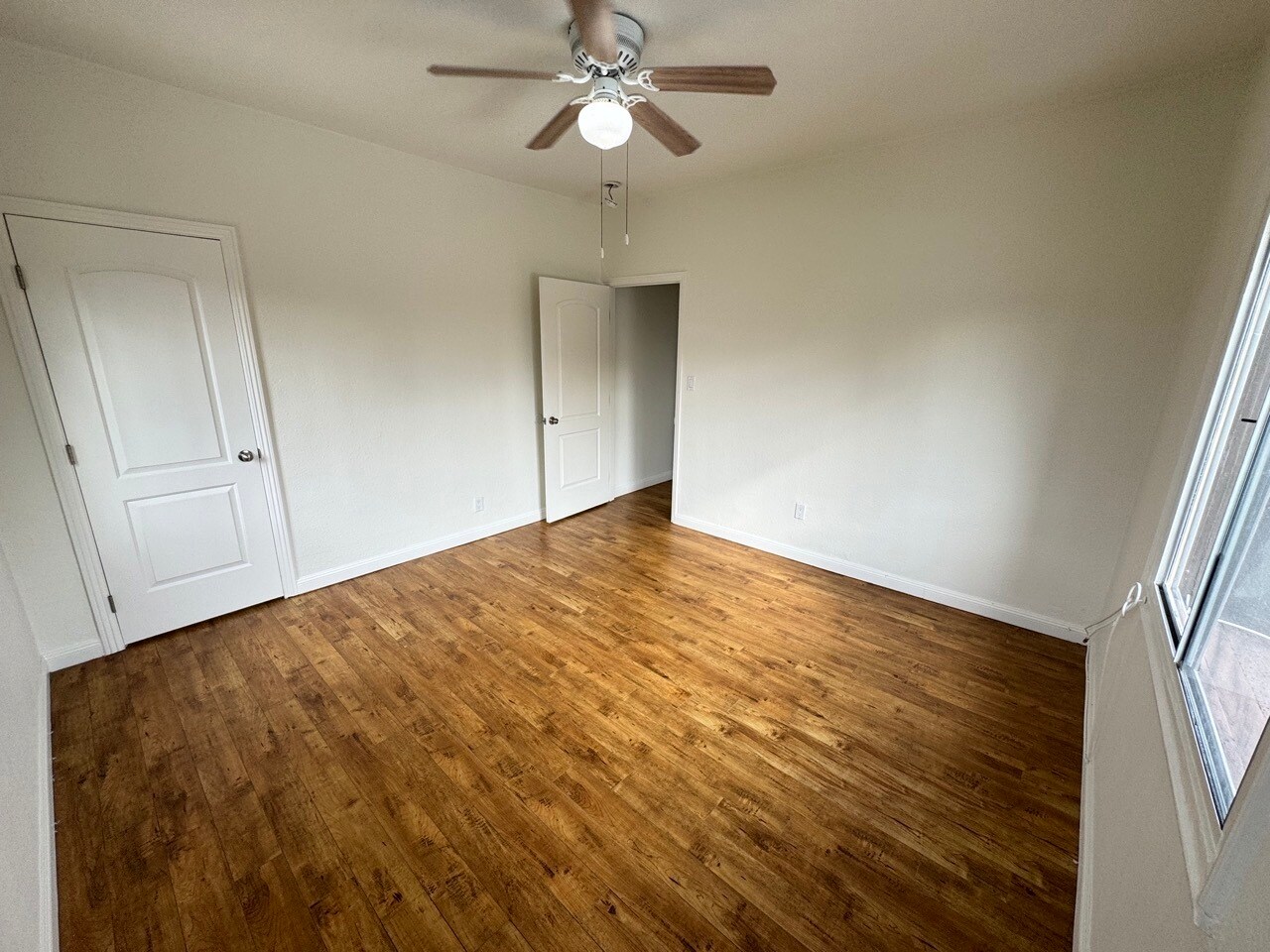 Building Photo - 2336 W 21st St