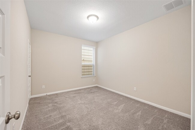 Building Photo - 10408 Quiet Courtyard Rd