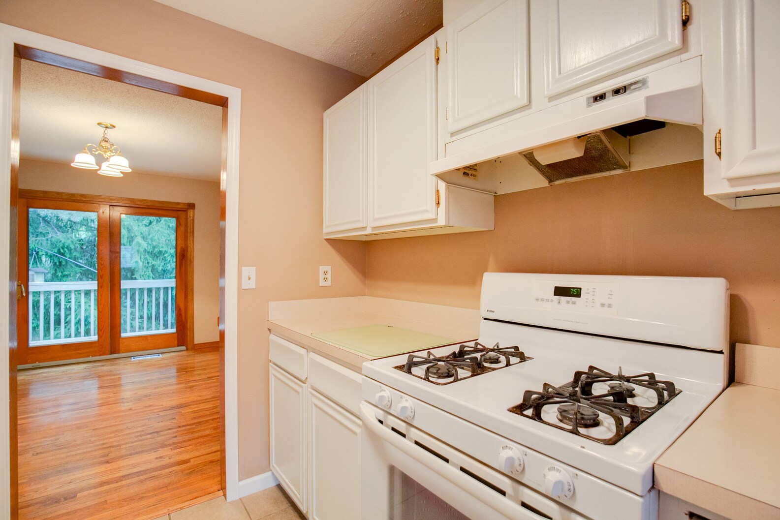 Building Photo - 12115 Drake St NW