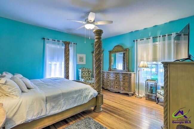 Building Photo - 422 Forrest Dr