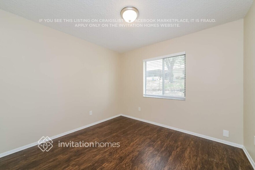 Building Photo - 7205 Seamans Bluff