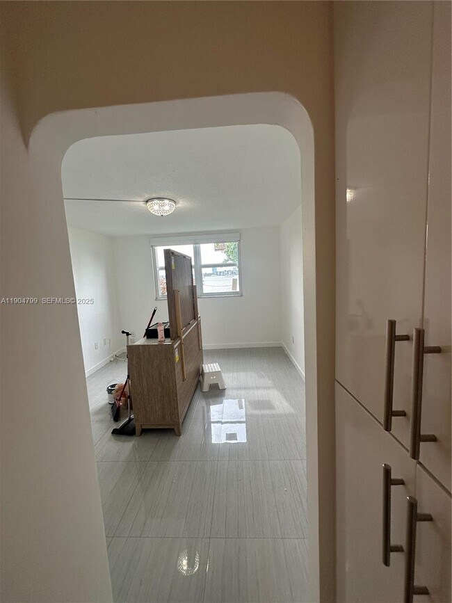 Building Photo - 3000 Marcos Dr