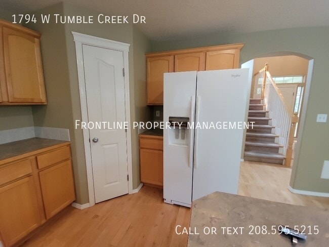 Building Photo - 1794 W Tumble Creek Dr