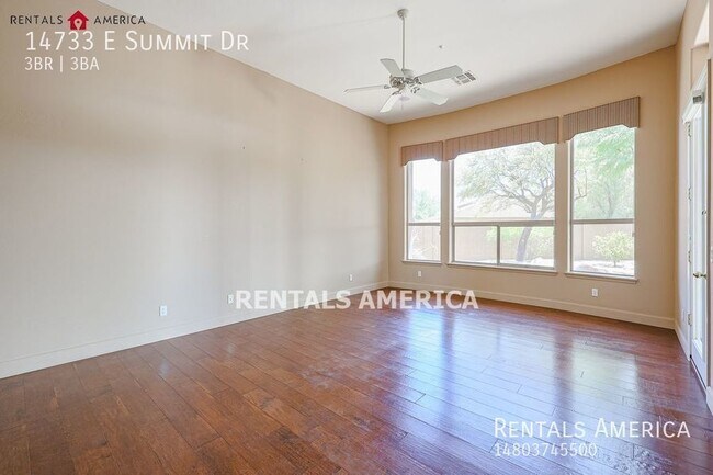 Building Photo - Beautiful 3-Bed/3-bath home in Fountain Hi...