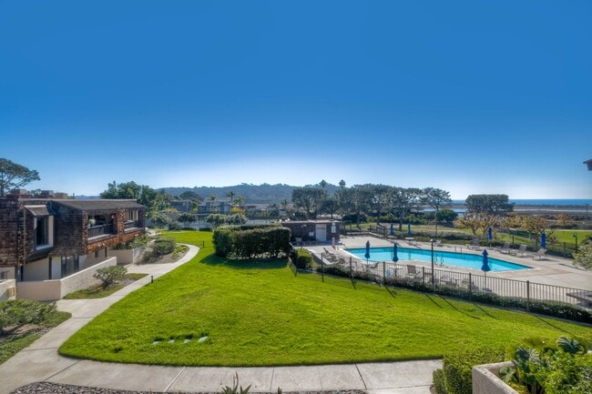 Building Photo - 2239 Del Mar Scenic Pkwy