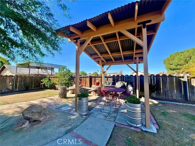 Building Photo - 174 S Grand Army Ave