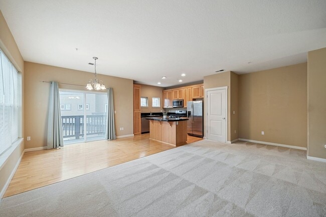 Building Photo - 1150 SW 170th Ave