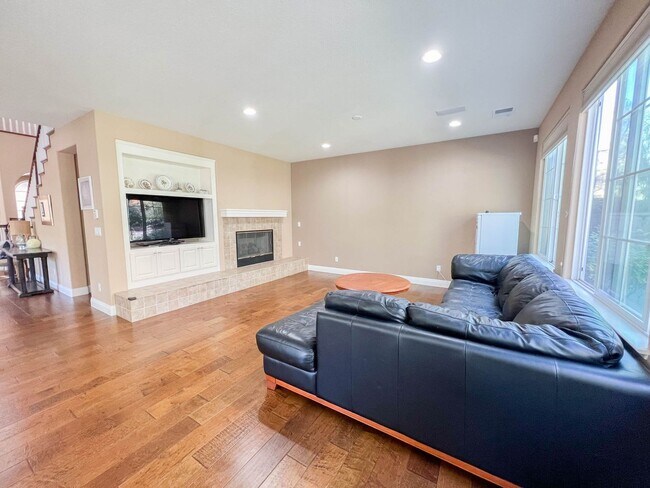 Building Photo - Spacious San Ramon Windemere Home.