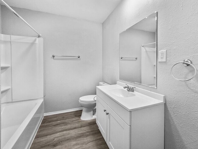 Building Photo - 5837 Aton Ave