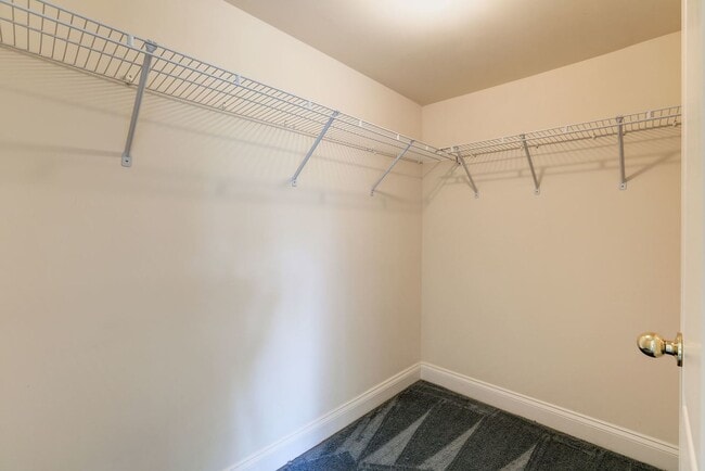 Building Photo - 3 Bed 3.5 Bath - Silver Spring Townhouse -...