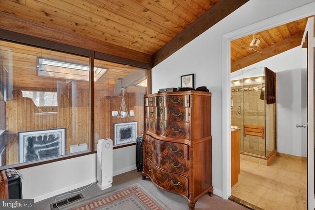 Building Photo - 1219 Ingleside Ave