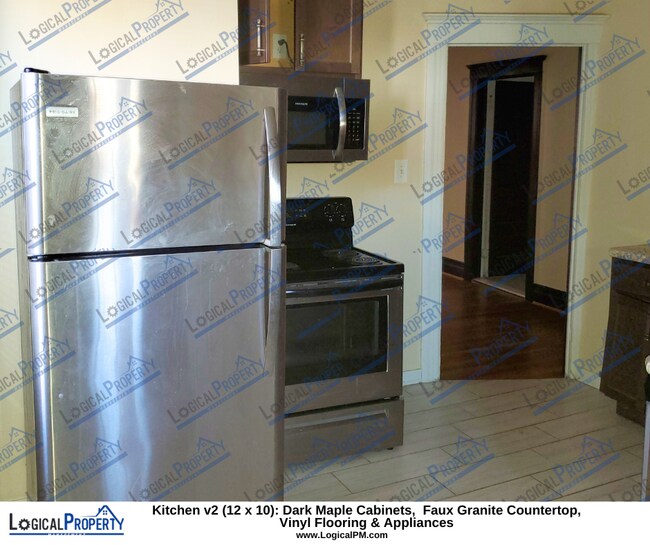 Building Photo - Midtown Area 3/1 Flat w/Bsmnt Dishwasher/S...
