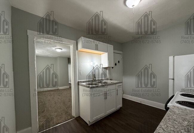 Building Photo - 915-915 Pierce Ave