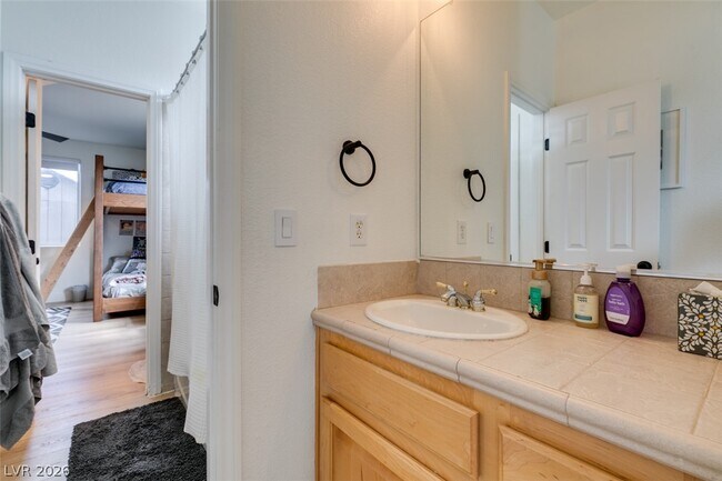 Building Photo - 7210 Shallowford Ave