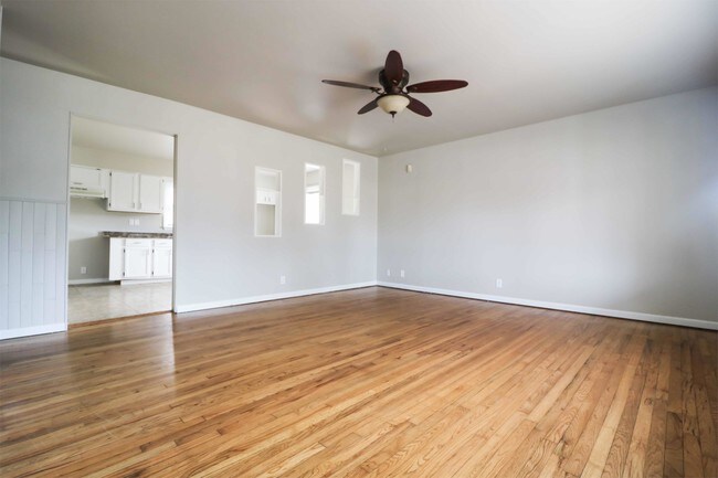 Building Photo - 3239 W 51st Pl