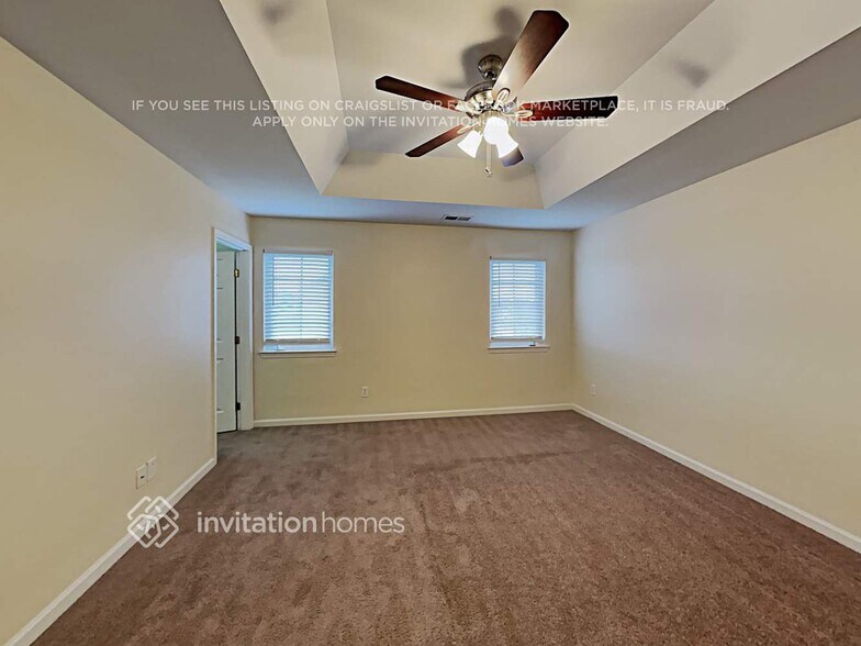 Building Photo - 2019 Southridge Dr