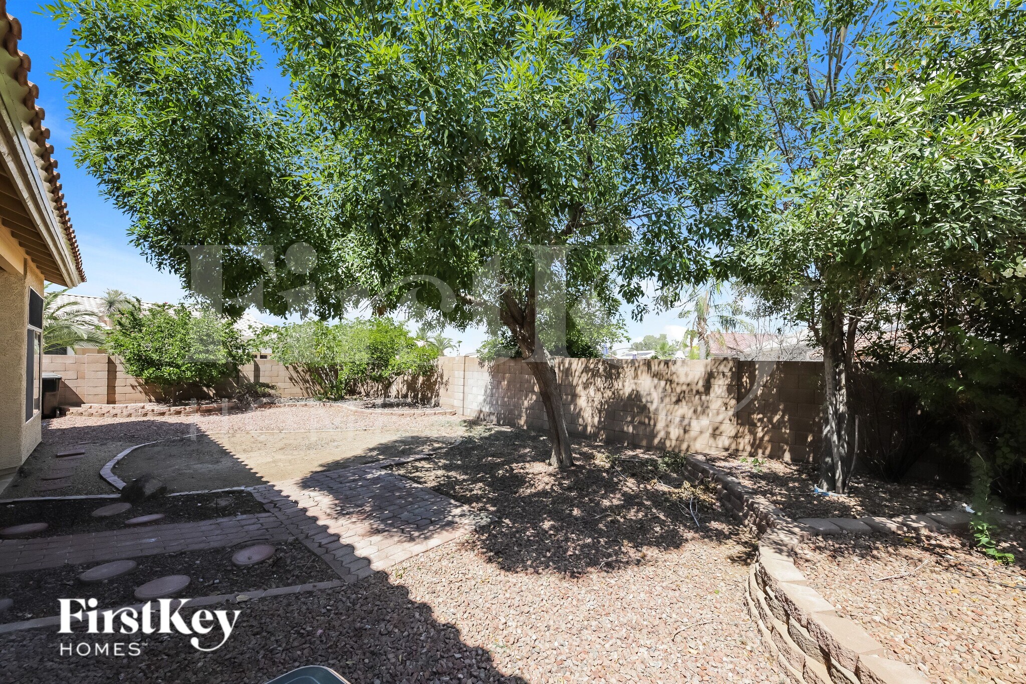 Building Photo - 11554 W Mule Deer Ct