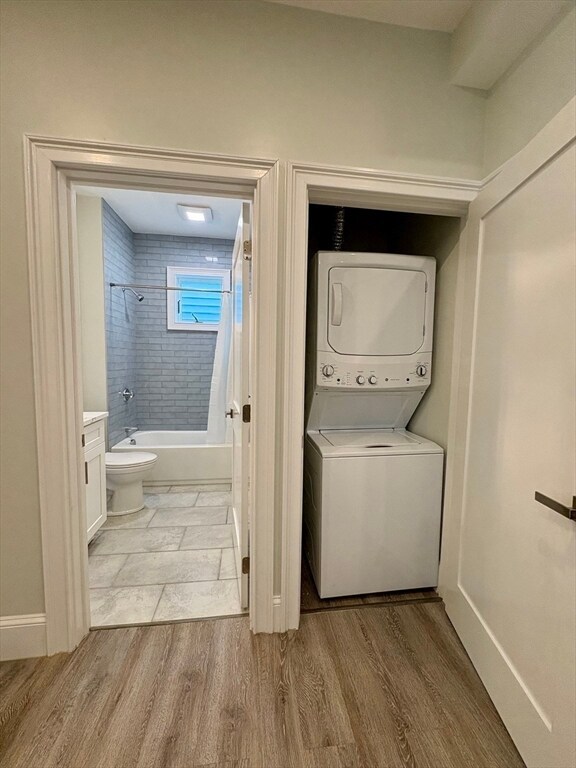 Building Photo - 54 Falcon St