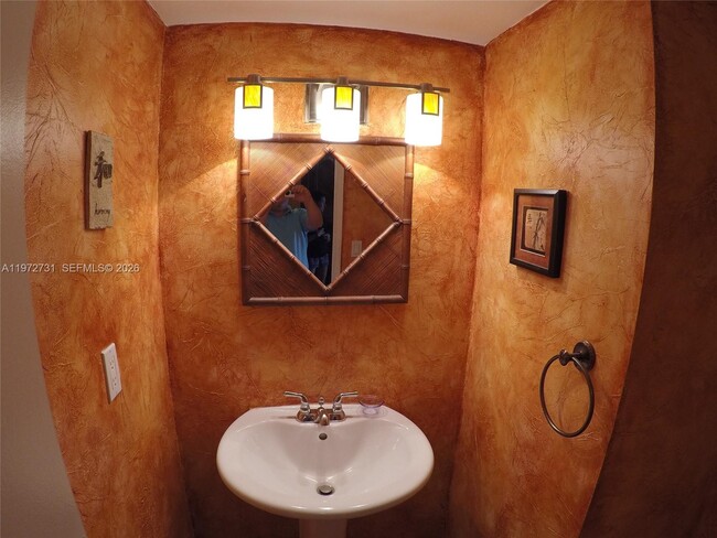 Building Photo - 18151 NE 31st Ct