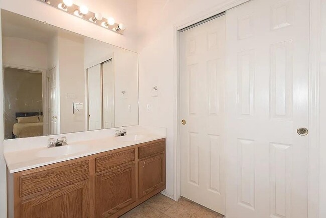 Building Photo - 706 Paso Fino Trail