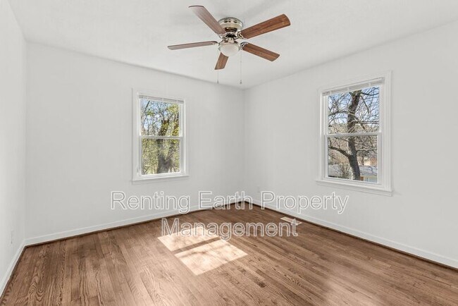 Building Photo - 1333 5th Pl NW