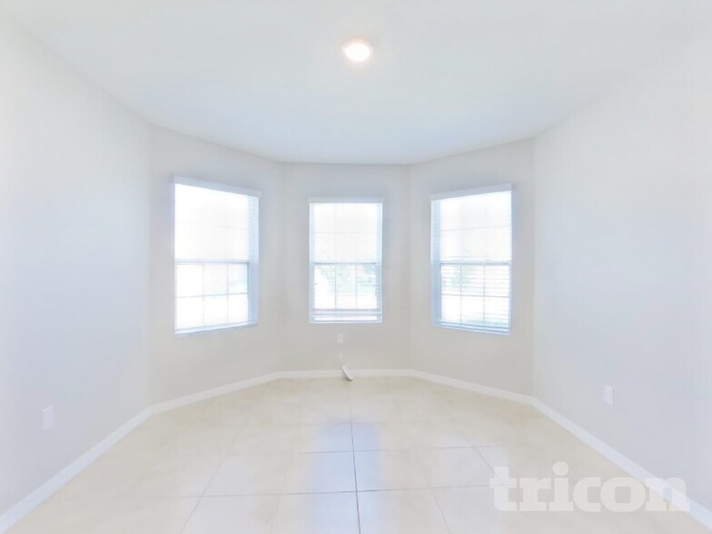 Building Photo - 518 Squires Grove Dr