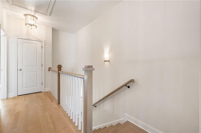 Building Photo - 2350 Melina Pl