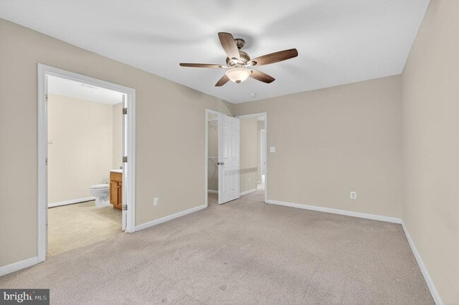 Building Photo - 7568 Great Swan Ct