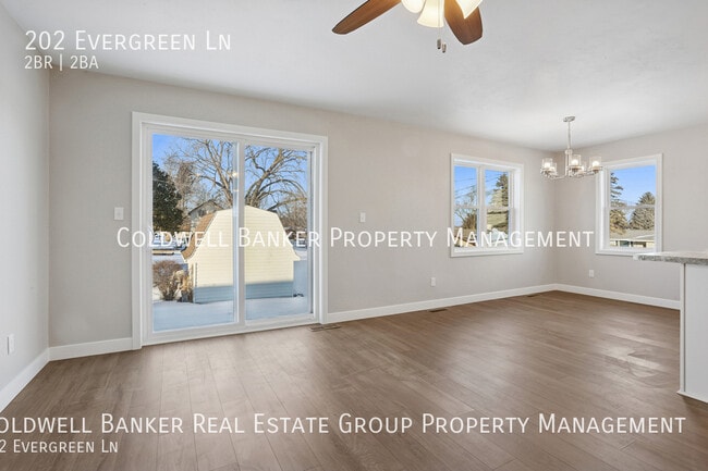 Building Photo - 202 Evergreen Ln