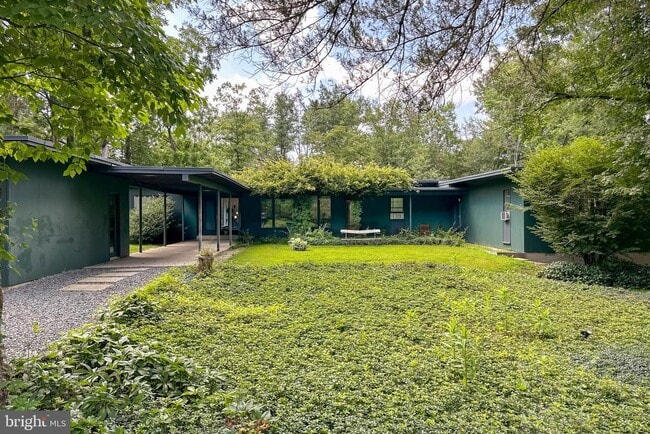 Primary Photo - 108 Rosedale Ln