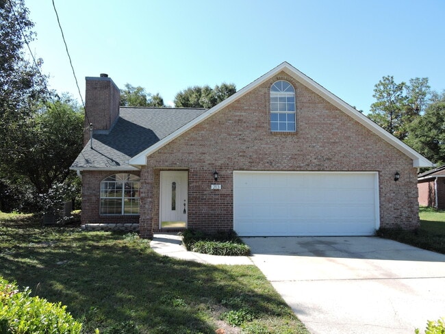 Primary Photo - 213 Southgate Dr