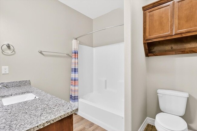 Building Photo - 2214 Cuarzo Dr