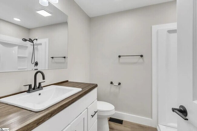 Building Photo - 203 Brockman Ave