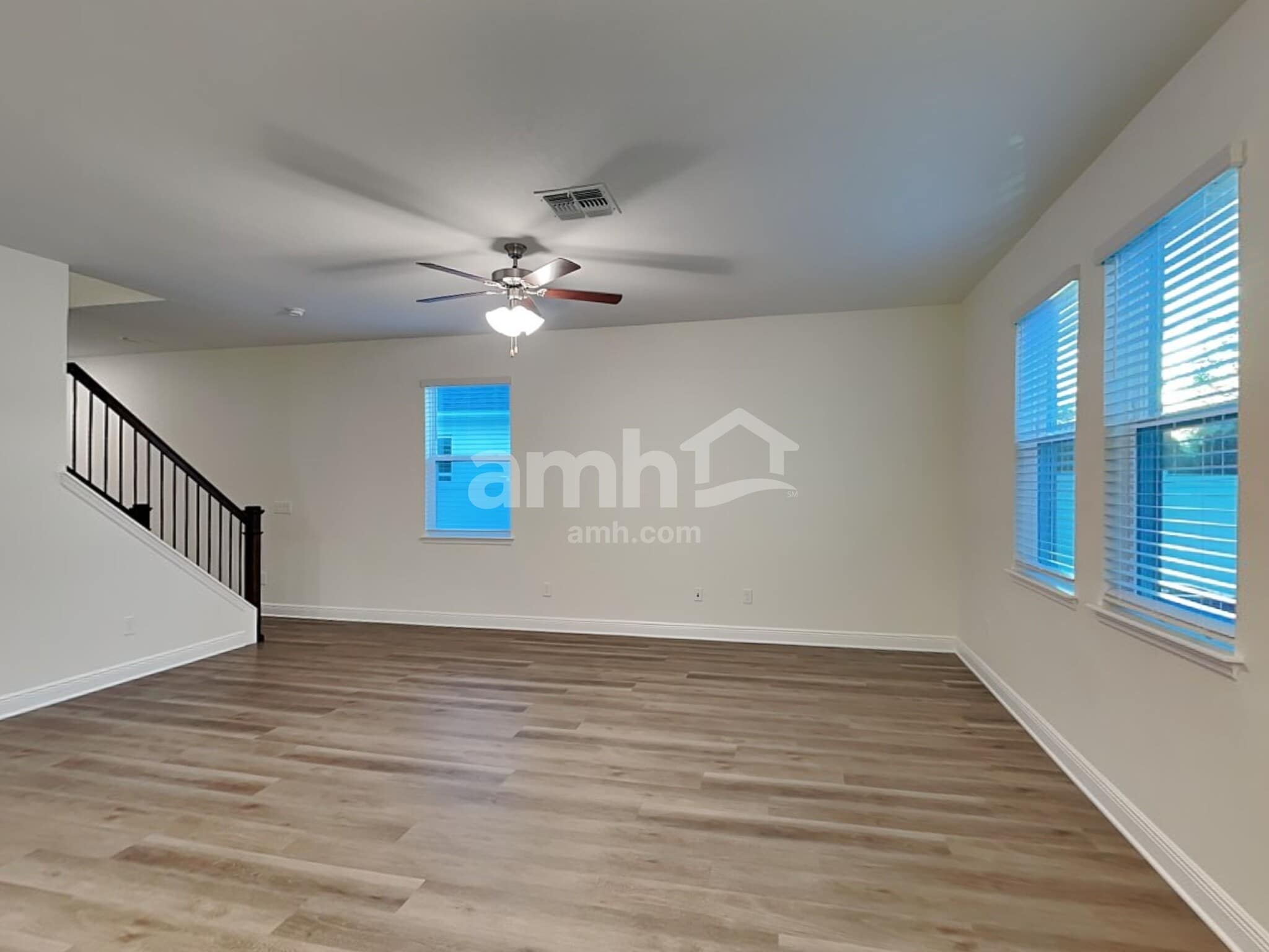 Building Photo - 1014 Heavenly Dr