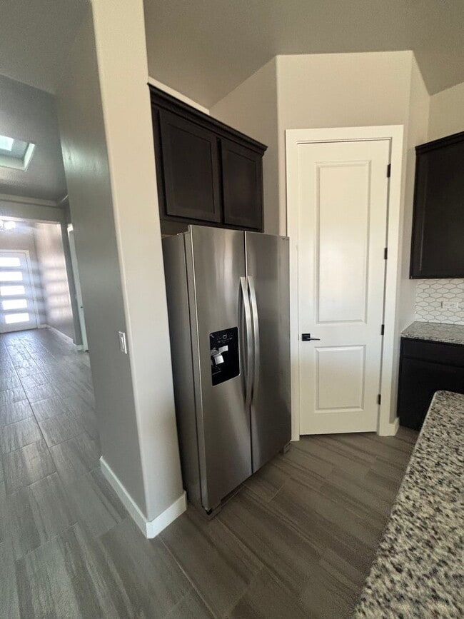 Building Photo - Beautiful Home in Sonoma Ranch !