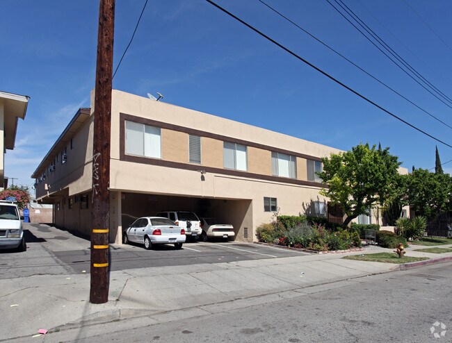 Building Photo - 18355 Malden St